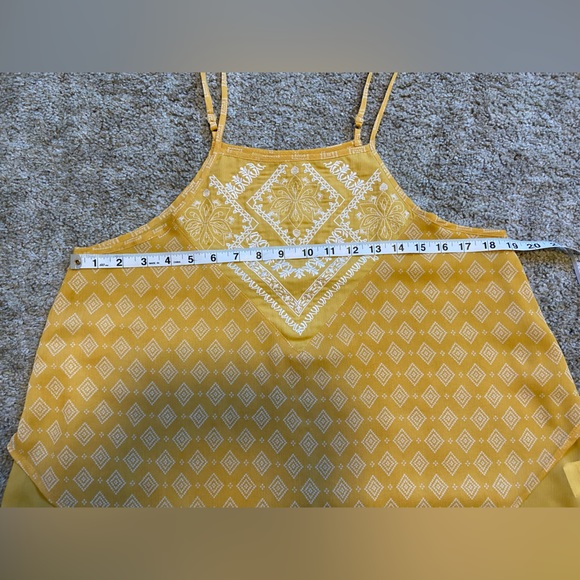 Layered Handkerchief Embroidered Tank - Picture 9 of 10